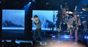 Journey's Arnel Pineda in his element on stage in Sioux City, Iowa on Feb. 5, 2013