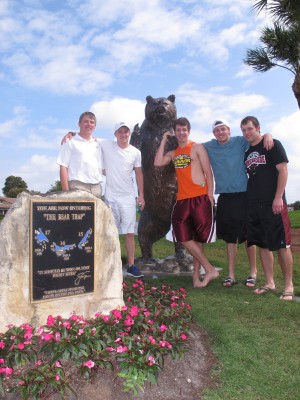 Golf team enjoys Florida “Spring Break” Golf team enjoys Florida “Spring Break”