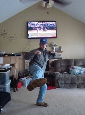 Biggest Royals Fan on Campus Cheers Team to World Series Biggest Royals Fan on Campus Cheers Team to World Series