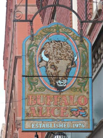 Restaurant/Bar Review: Buffalo Alice