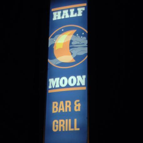 Bar and Grill Review: Half Moon Bar and Grill